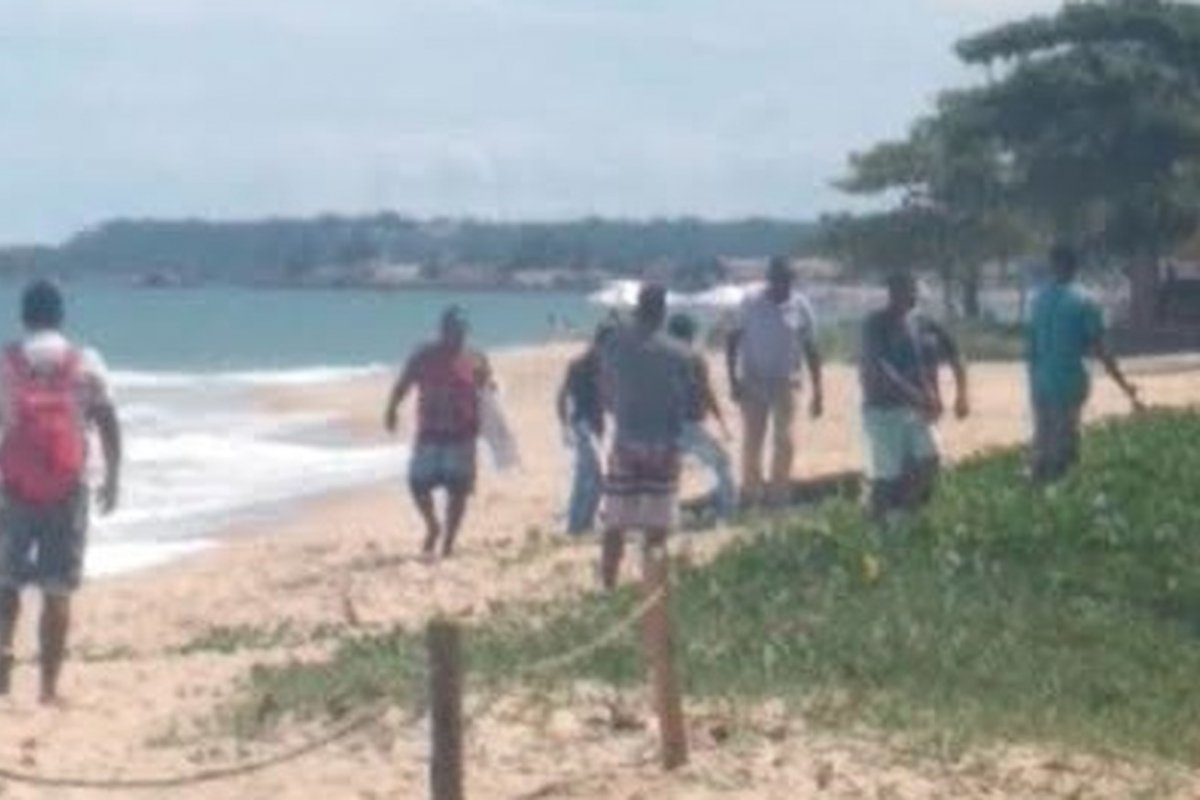 Homem morre afogado em praia de Porto Seguro