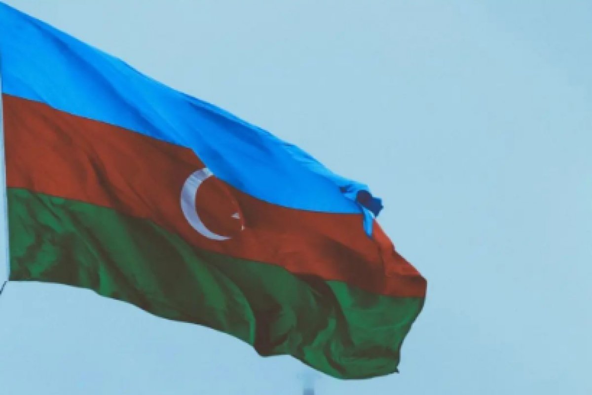 Azerbaijão firma acordo para fornecer energia a União Europeia 