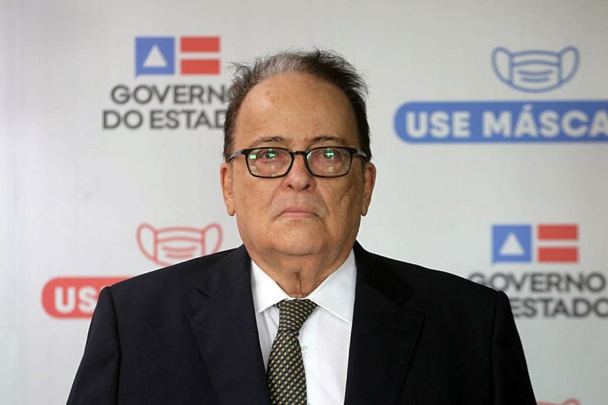 Ricardo Mandarino se envolve em batida de veículos na noite de domingo (18)