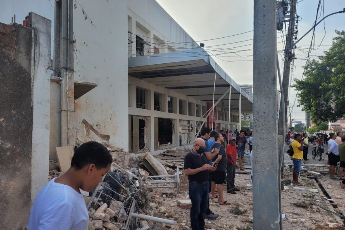 Vídeo: Restaurante Coco Bambu explode em Teresina na manhã desta quarta (21)