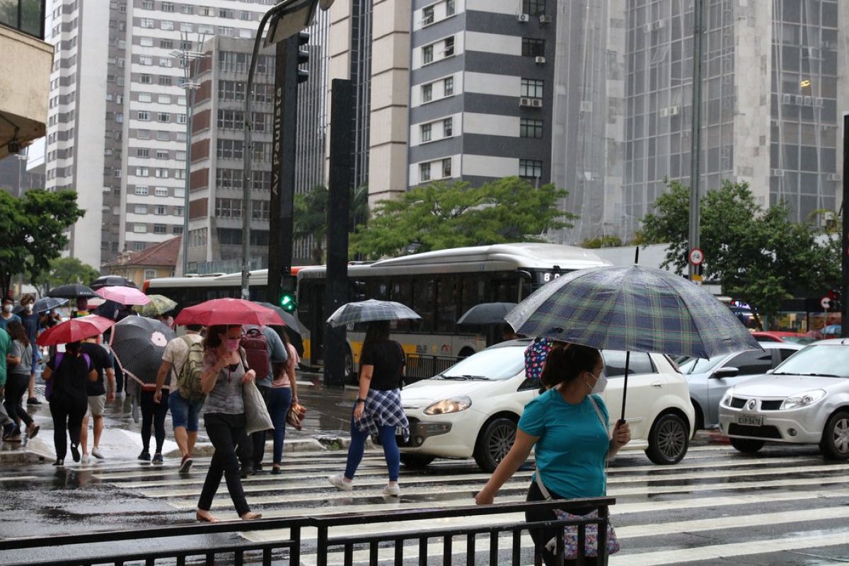 Casos de síndrome respiratória registra crescimento em todas as faixas etárias, aponta boletim Fiocruz