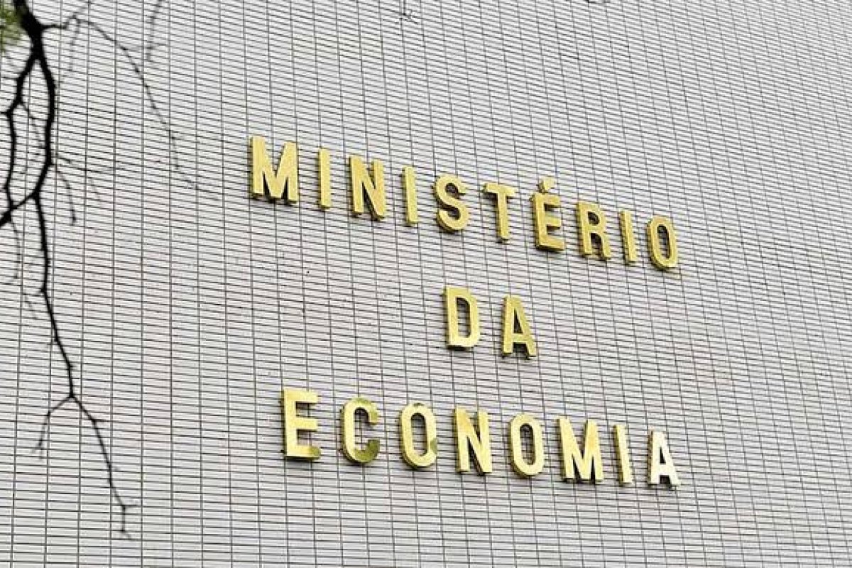 Ministério da Economia proteja que superávit primário subiu para R$34,14 bi em 2022