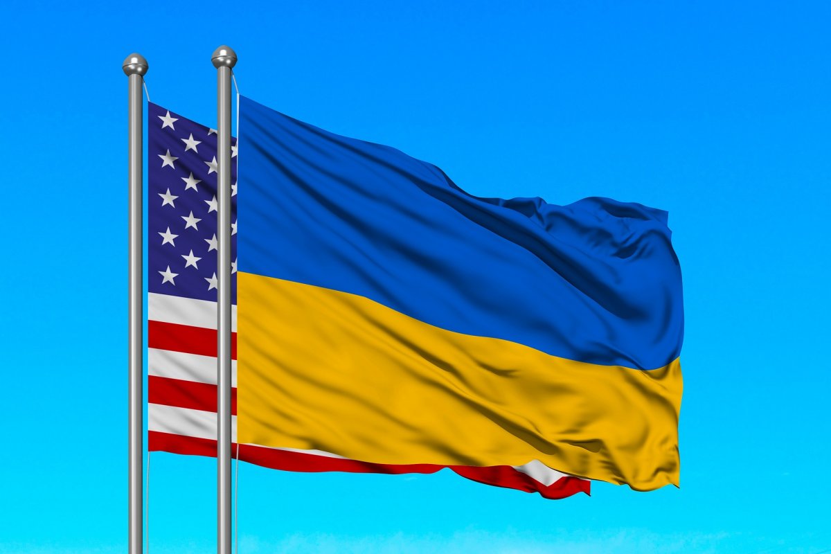 Câmara dos EUA aprova auxílio de US$45 bilhões para a Ucrânia 