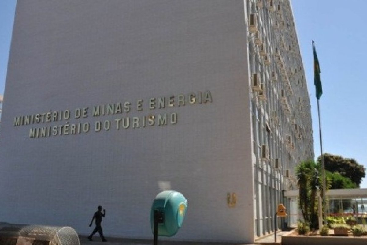 Ministério do Turismo contesta relatório final da equipe de transição sobre o setor