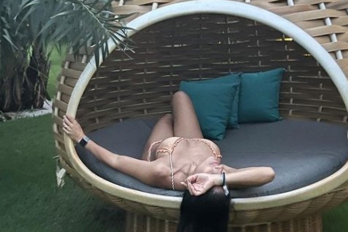 Camilla Camargo curte férias na Bahia!