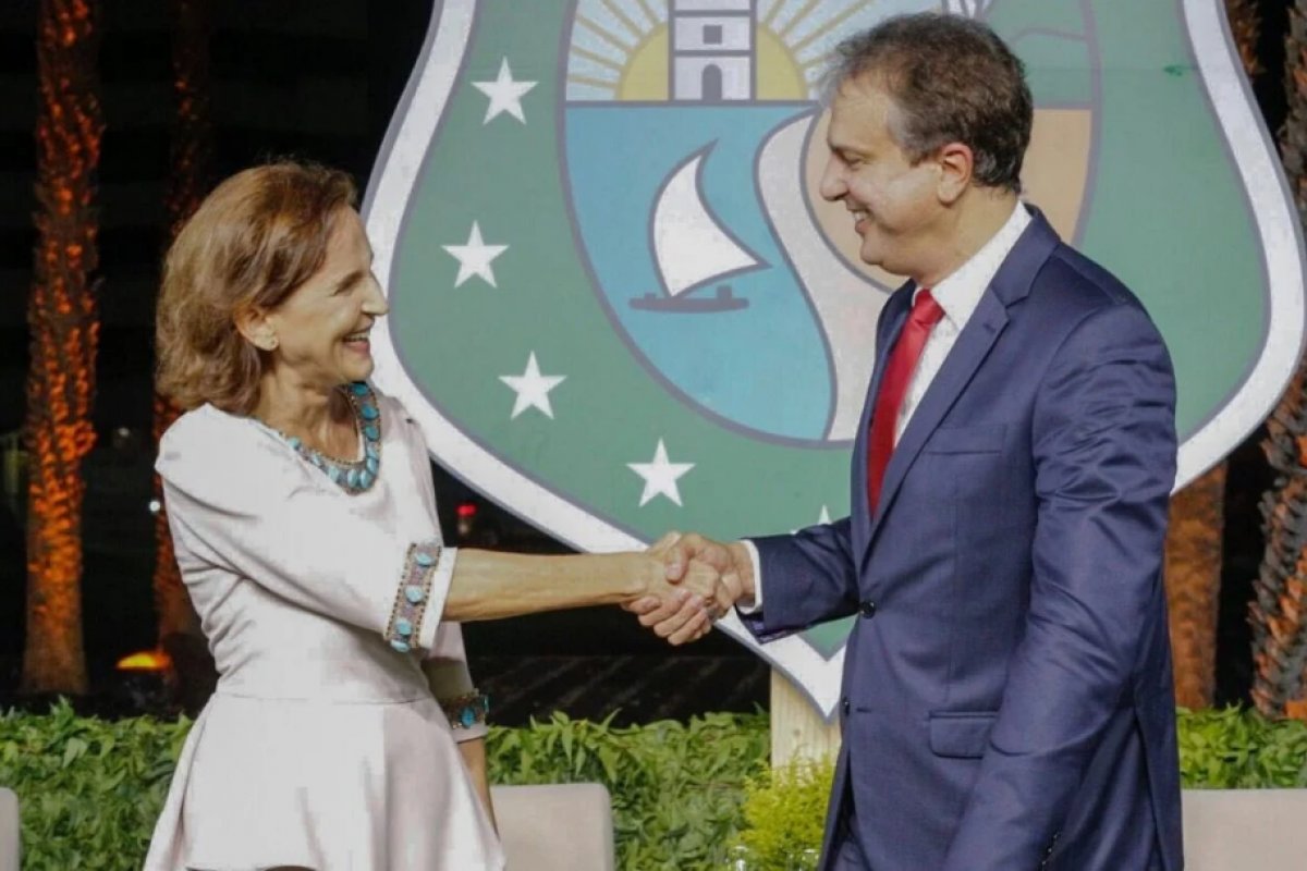 Izolda Cela será secretária-executiva do MEC, afirma Camilo Santana