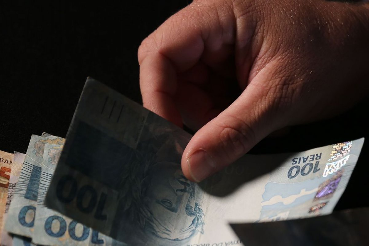 Prazo final para sacar abono dos PIS/Pasep termina no dia 29