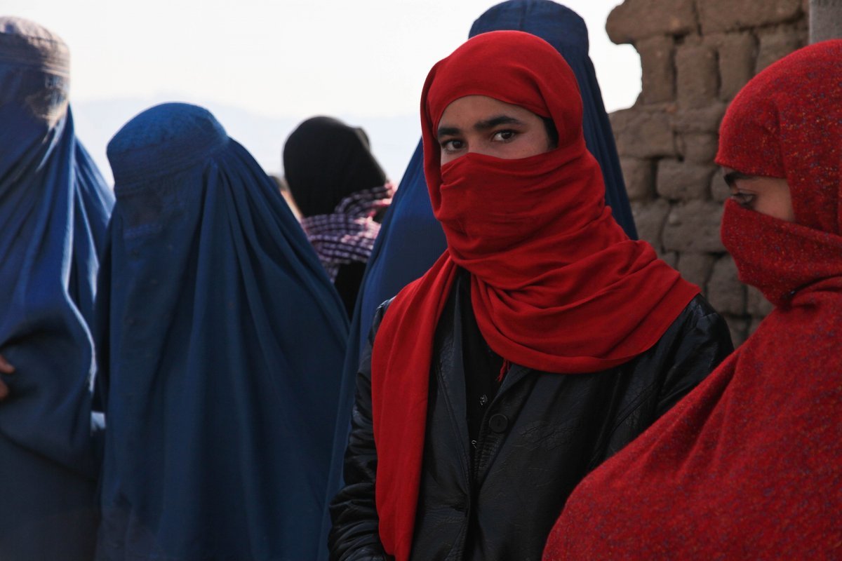 Conselho de Segurança da ONU repudia restrições dos talibãs às mulheres
