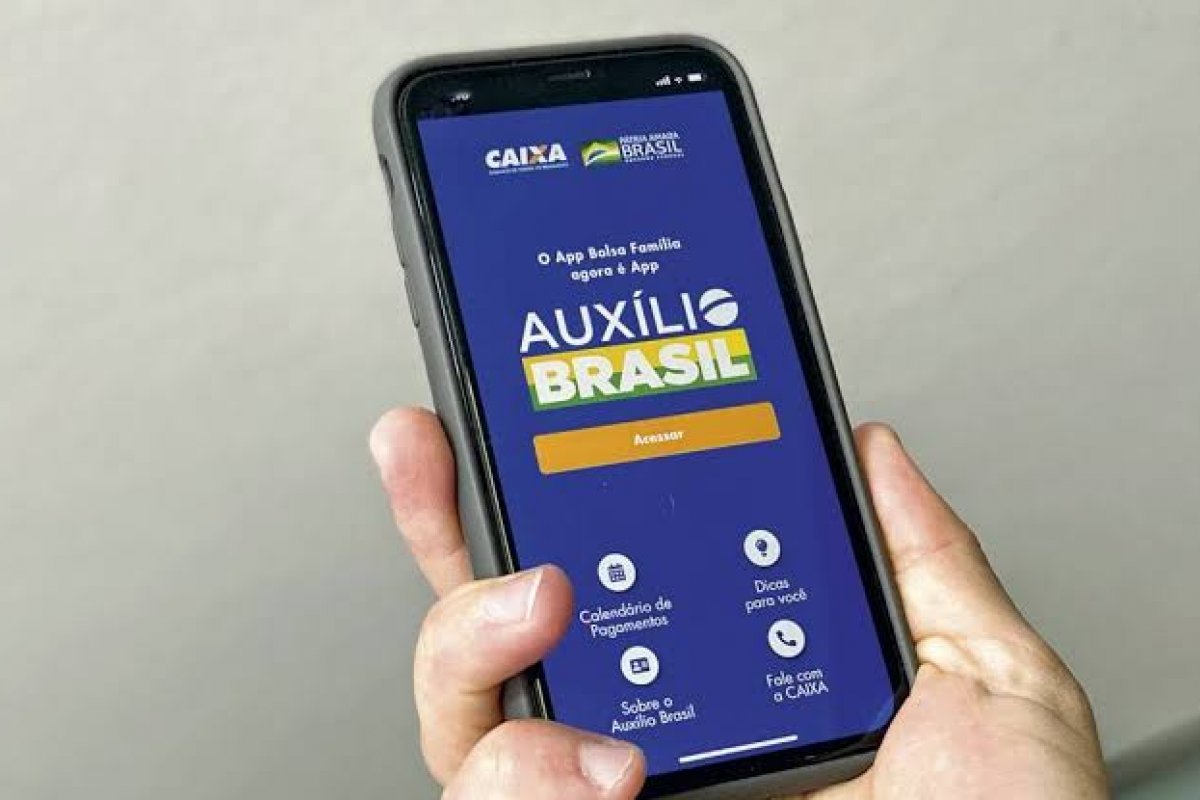 Divulgado calendário de pagamentos do Auxílio Brasil para 2023