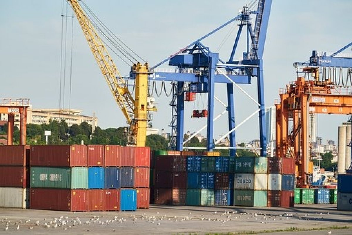 Balança comercial fecha 2022 com superávit recorde de US$ 62,3 bilhões