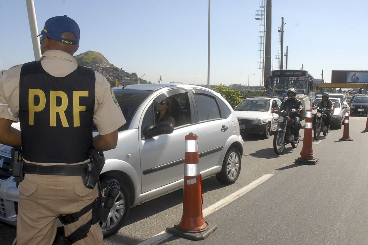 Operação Ano-Novo: autuações de motoristas embriagados aumentou 70%, segundo PRF