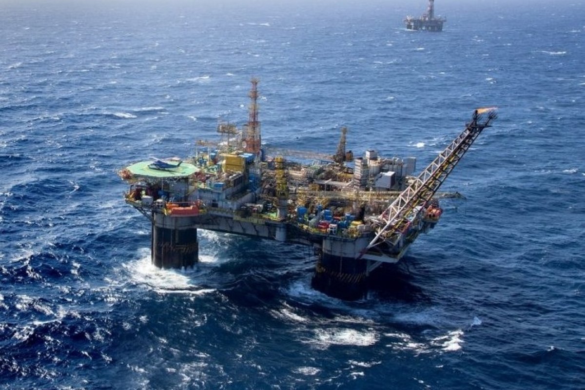 Produção de petróleo e gás atinge 3,978 milhões de barris em novembro, aponta ANP