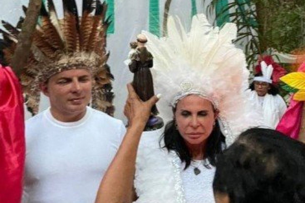 De novo! Gretchen se casa em cerimônia indígena 