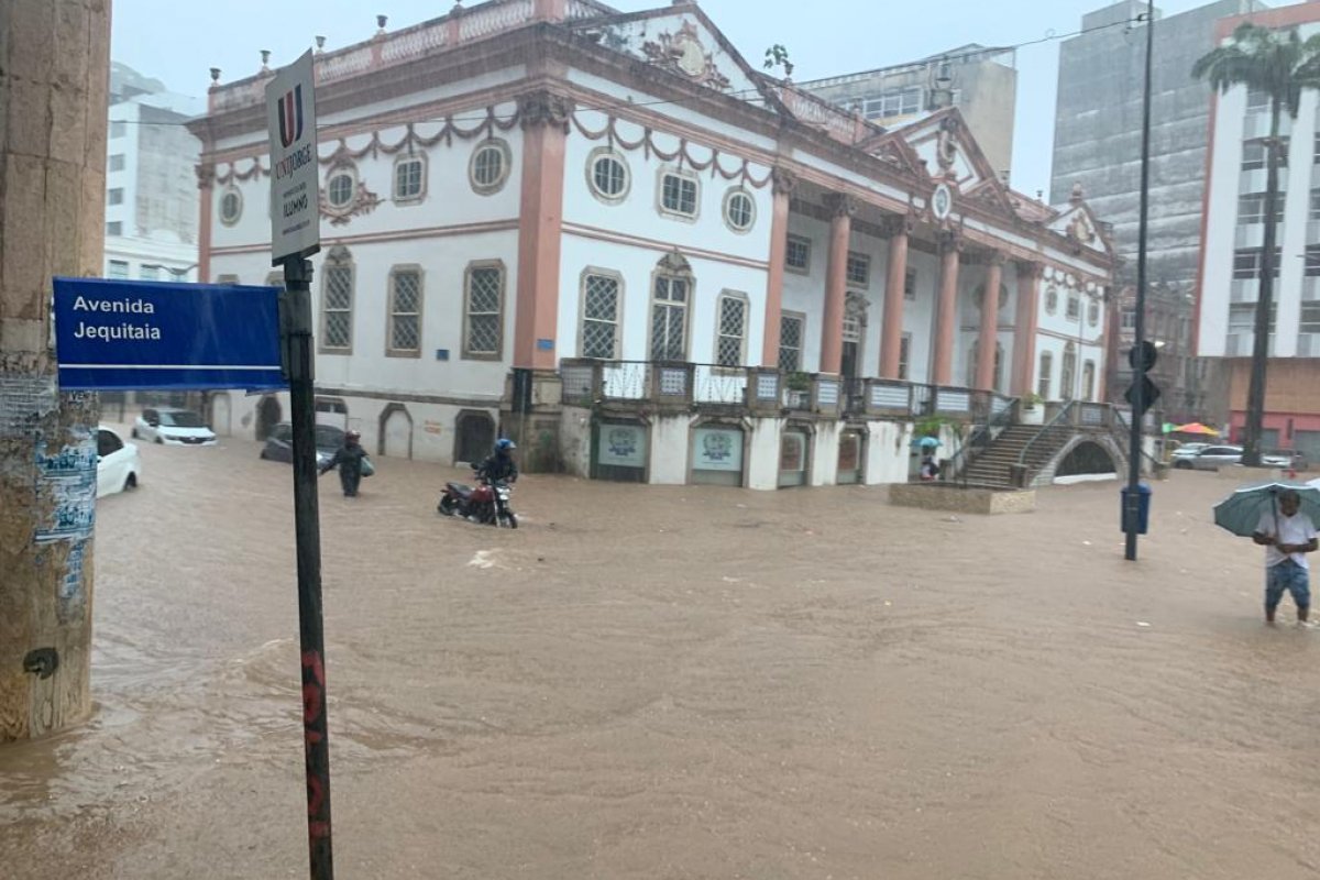 Volume de chuvas em Salvador supera o esperado para o mês de novembro