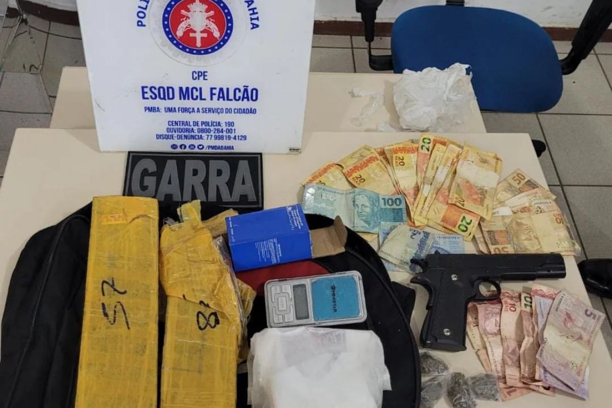 Submetralhadoras, revólveres e drogas são apreendidos pela PM na Bahia