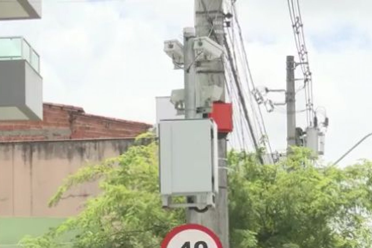 Motoristas denunciam problemas nos radares em cidade na BA; homem já recebeu 25 multas 