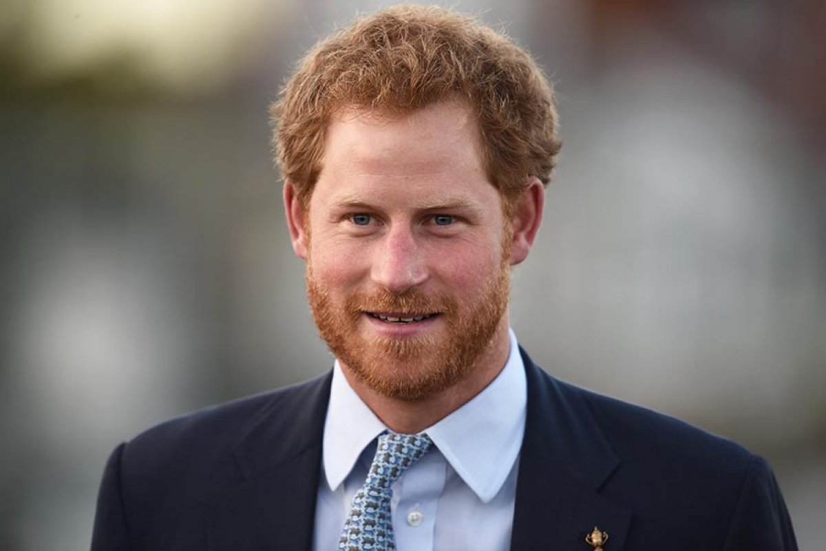 Príncipe Harry lança livro de memórias e faz revelações sobre a família real britânica