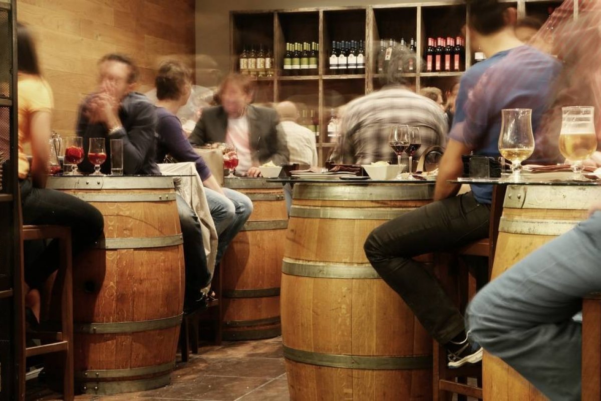 Consumo excessivo de álcool aumenta risco de morte, aponta estudo