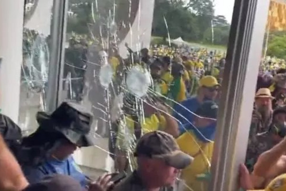 Preso em Brasília, bolsonarista baiano diz à polícia que não participou do quebra-quebra
