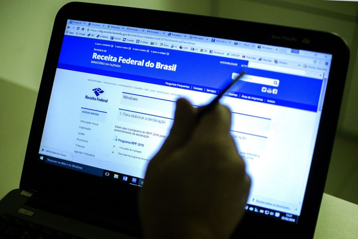 Mais de 700 mil empresas do Simples são notificadas pela Receita 