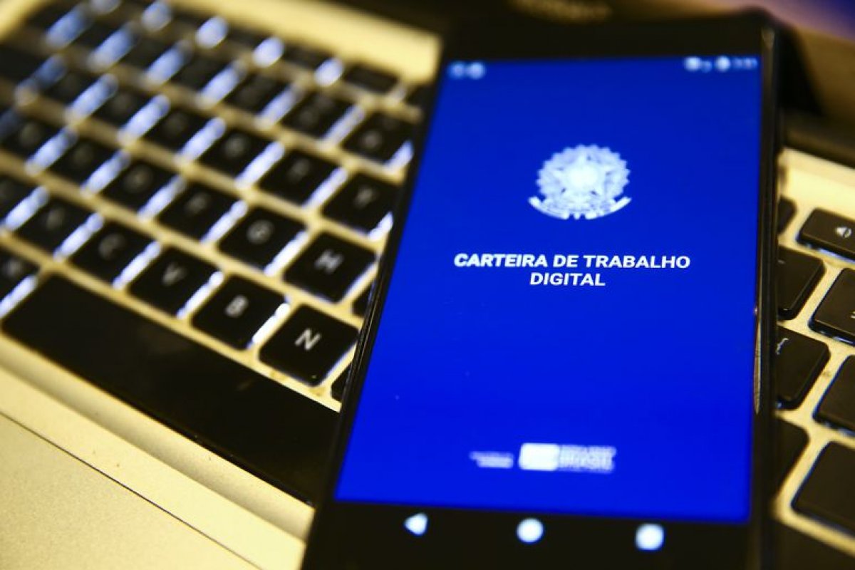 SineBahia oferece mais de 100 oportunidades de emprego para segunda-feira (16)