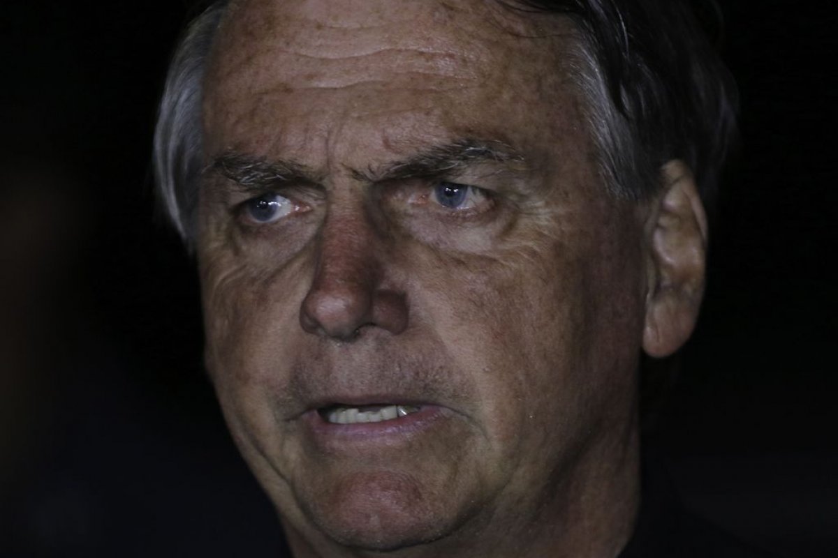 PGR pede que Bolsonaro seja incluído nas investigações sobre atos de vandalismo ao Plenário