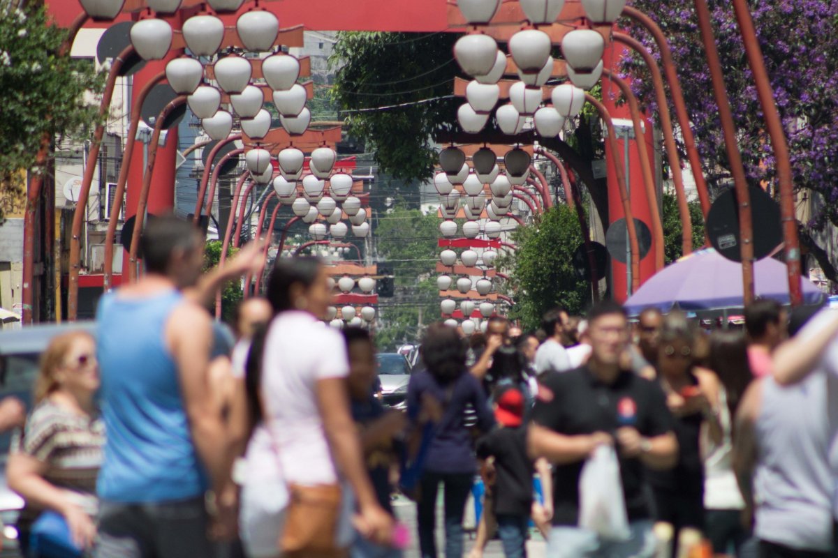 Baianos em Sampa? 10 lugares e atrativos para visitar no bairro da Liberdade nessas férias!