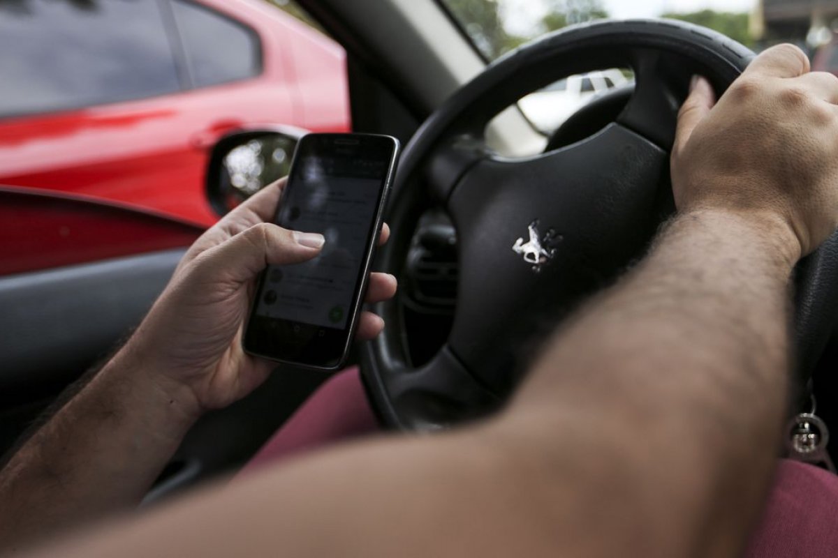 Cresce número de roubos e furtos a motoristas por app em Salvador, diz sindicato