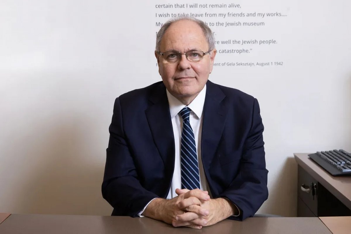 Diretor do Memorial do Holocausto visitará Alemanha pela 1ª vez em janeiro 