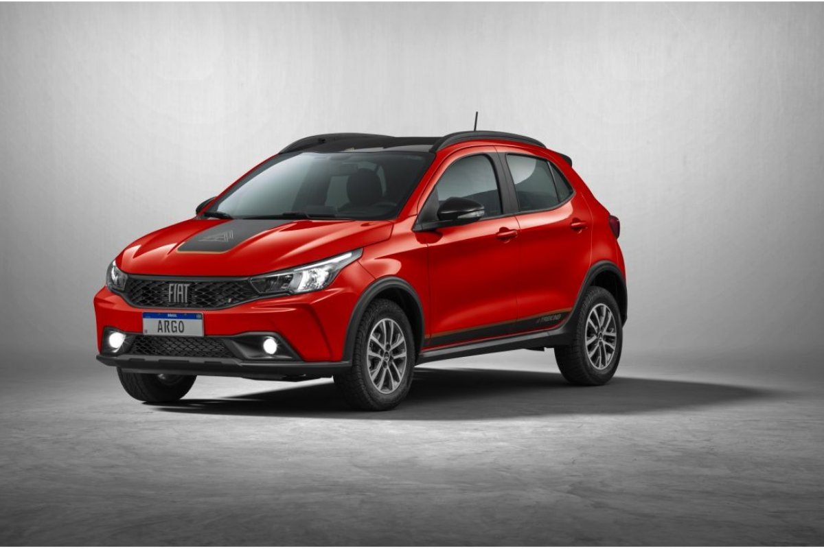 Fiat Argo 2023 ganha opção automática com motor 1.3 Firefly 