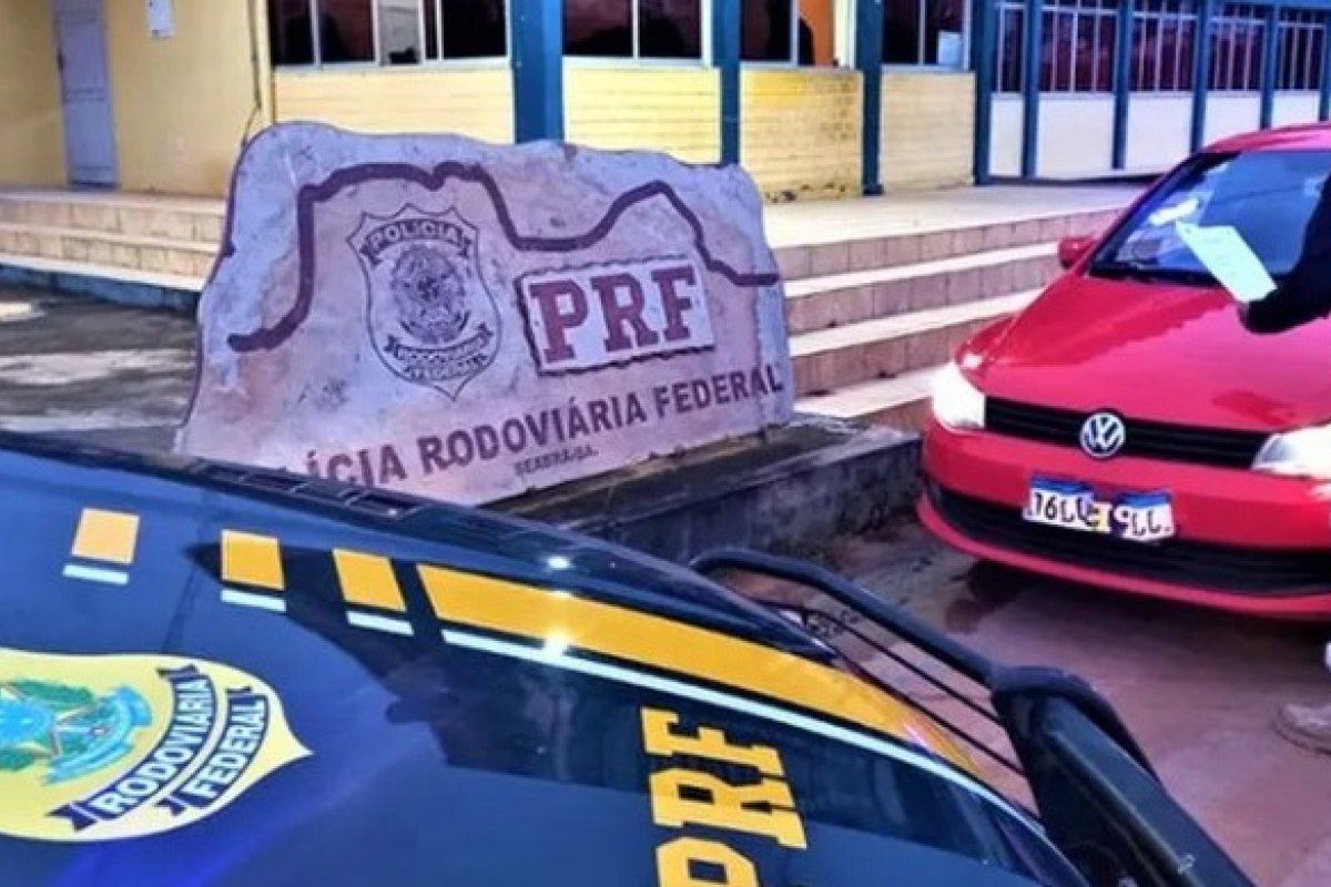 Homem acusado de sequestrar próprios filhos é preso pela PRF na Bahia 