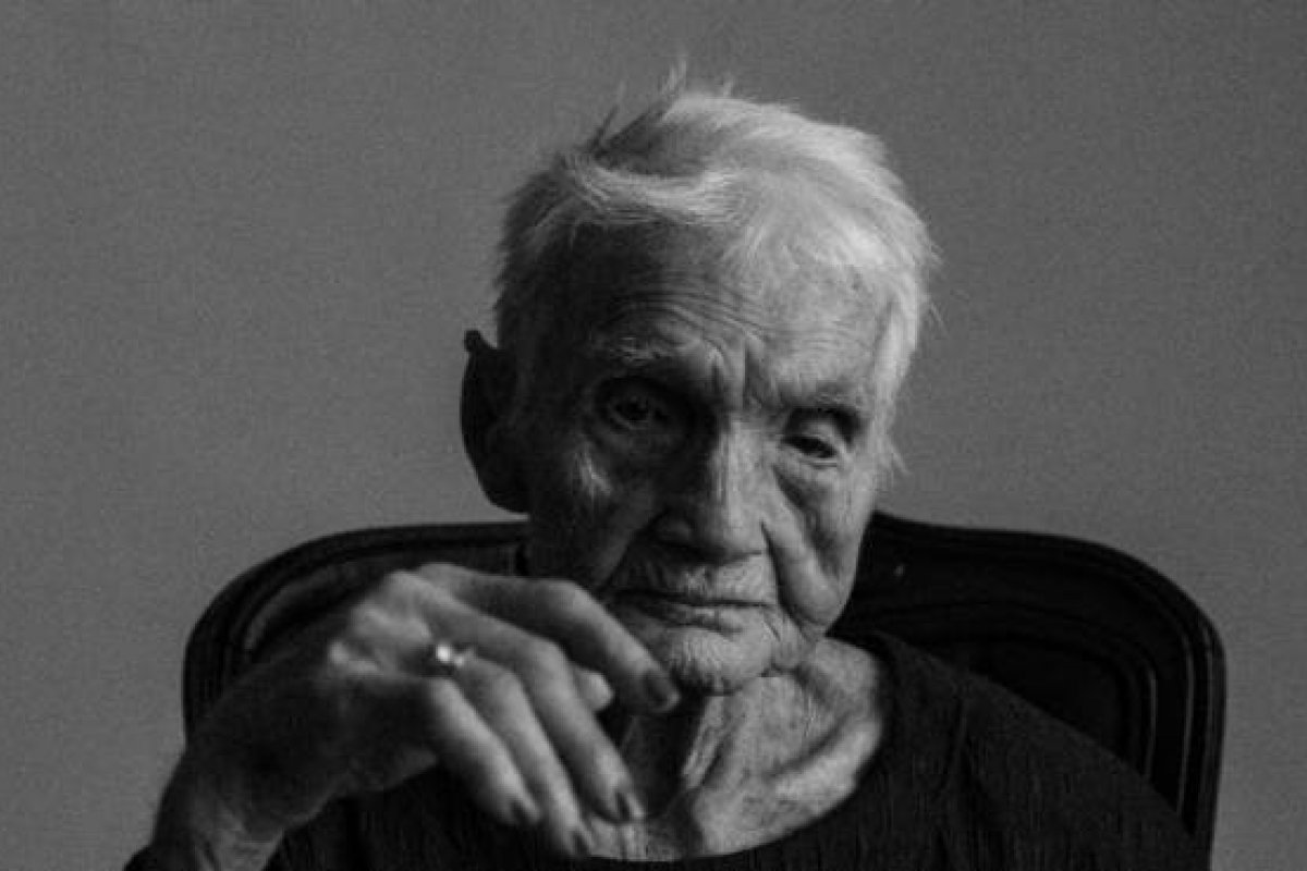 Idosa morre cinco dias após ganhar ensaio fotográfico da neta em comemoração aos 100 anos