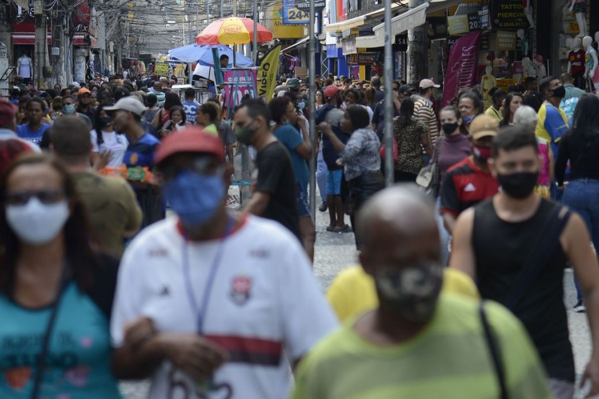 Brasil registra maior recuo no desemprego entre 40 países em 2022, diz pesquisa