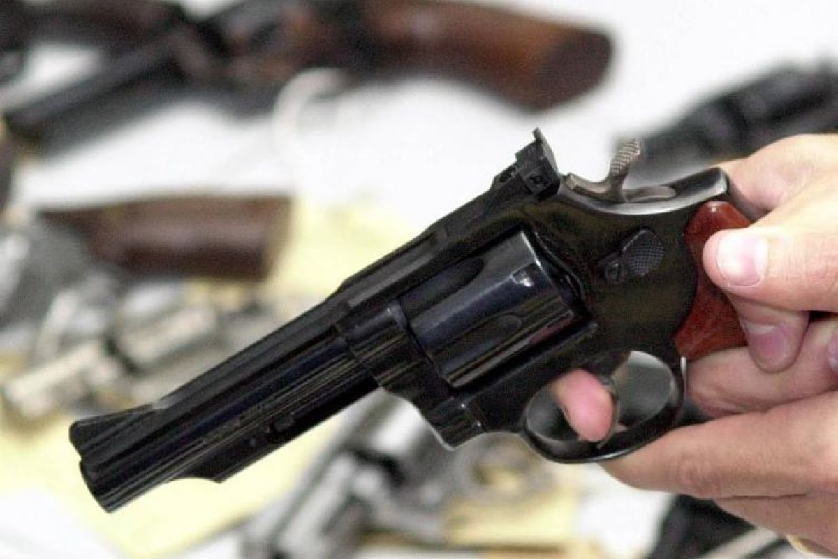 Número de brasileiros com autorização para ter arma cresce durante governo Bolsonaro