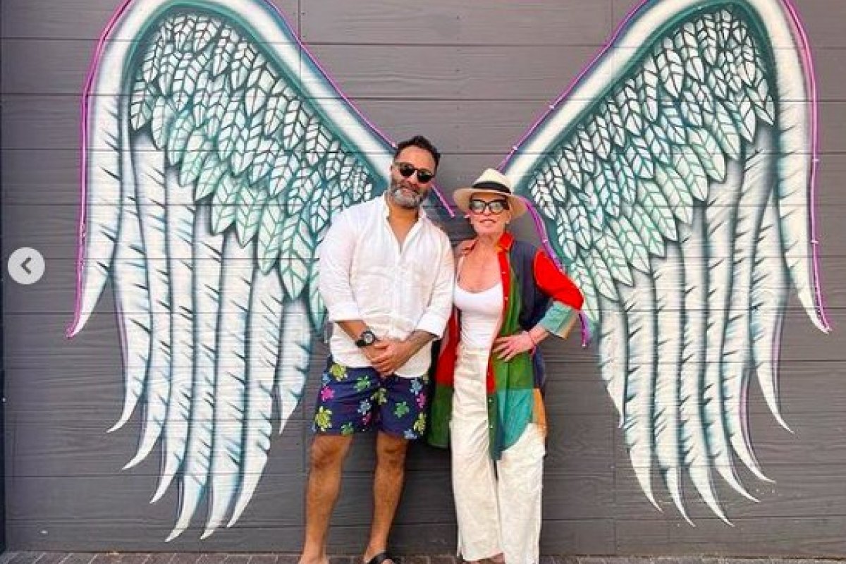 Ana Maria Braga surpreende ao mostrar foto com o namorado! 
