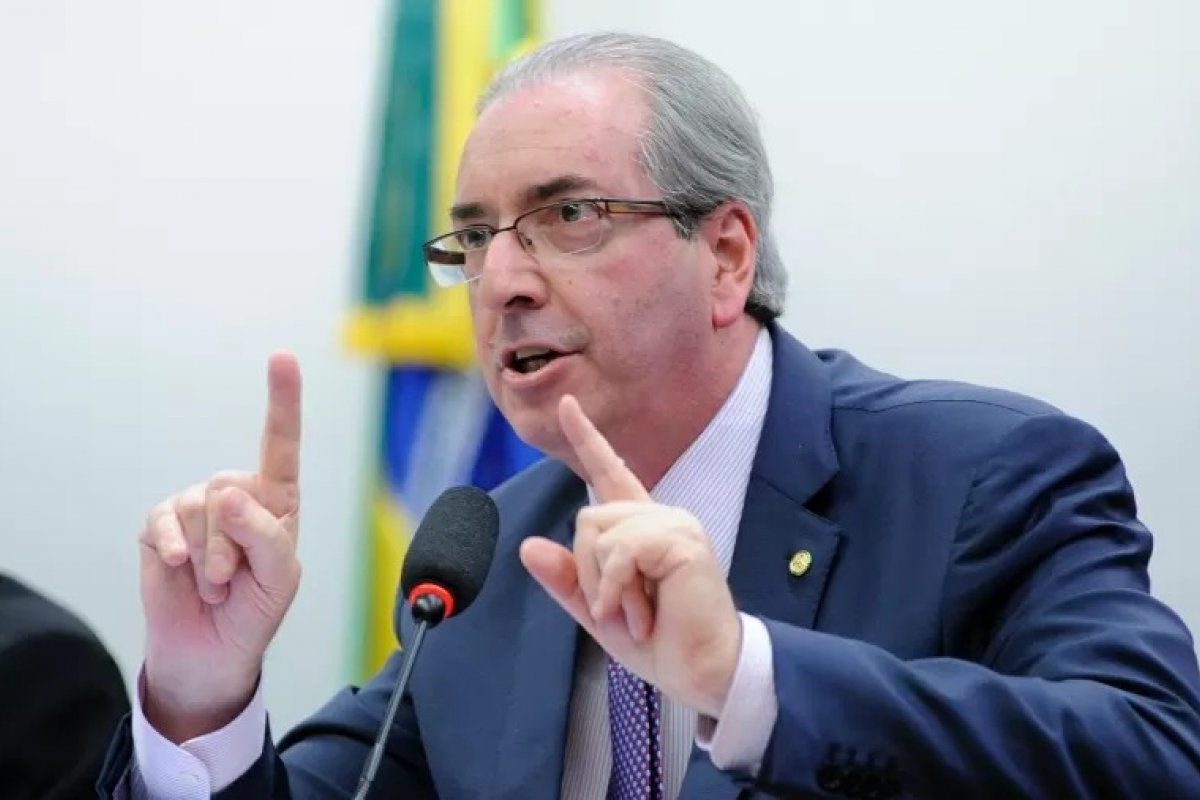 'Impeachment de Dilma foi golpe sim, mas de sorte', diz Cunha  