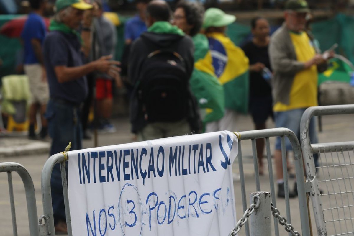 Acampamentos em frente ao Exército no Distrito Federal registraram 73 crimes em 71 dias