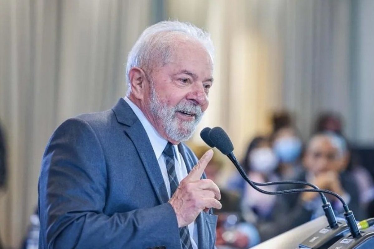 Lula fala em retomar amizade e cooperação com outros países em visita de Olaf Scholz