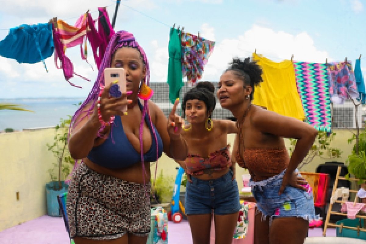 Telefilme regional “Beleza da Noite”, coprodução Globo Filmes e Movida Conteúdo, aumenta audiência de Salvador em 28% ! 