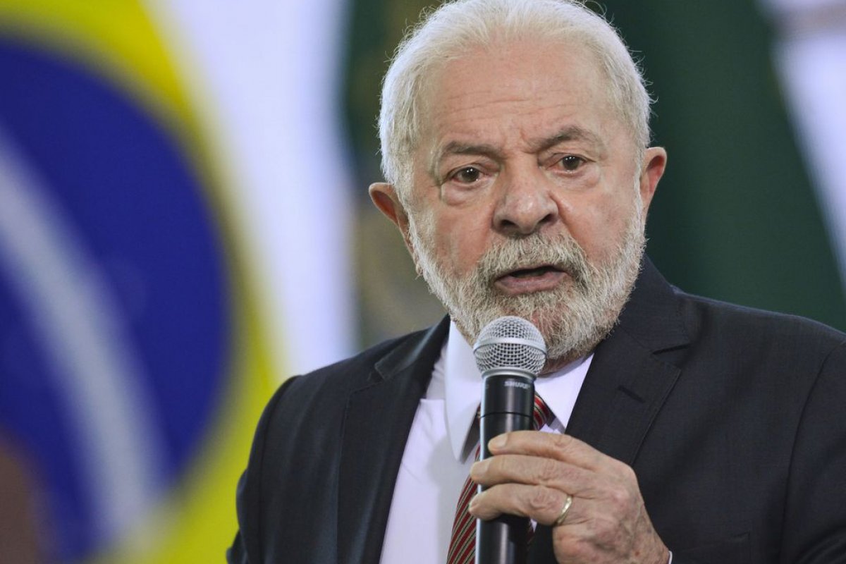 Lula volta atrás e não descarta a possibilidade de disputar uma reeleição em 2026