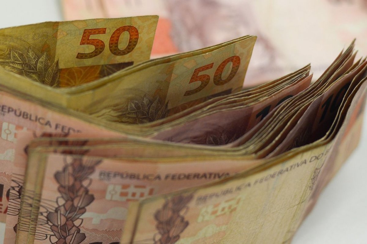 Volume de captação de capitais superou desembolsos do BNDES nos últimos anos 