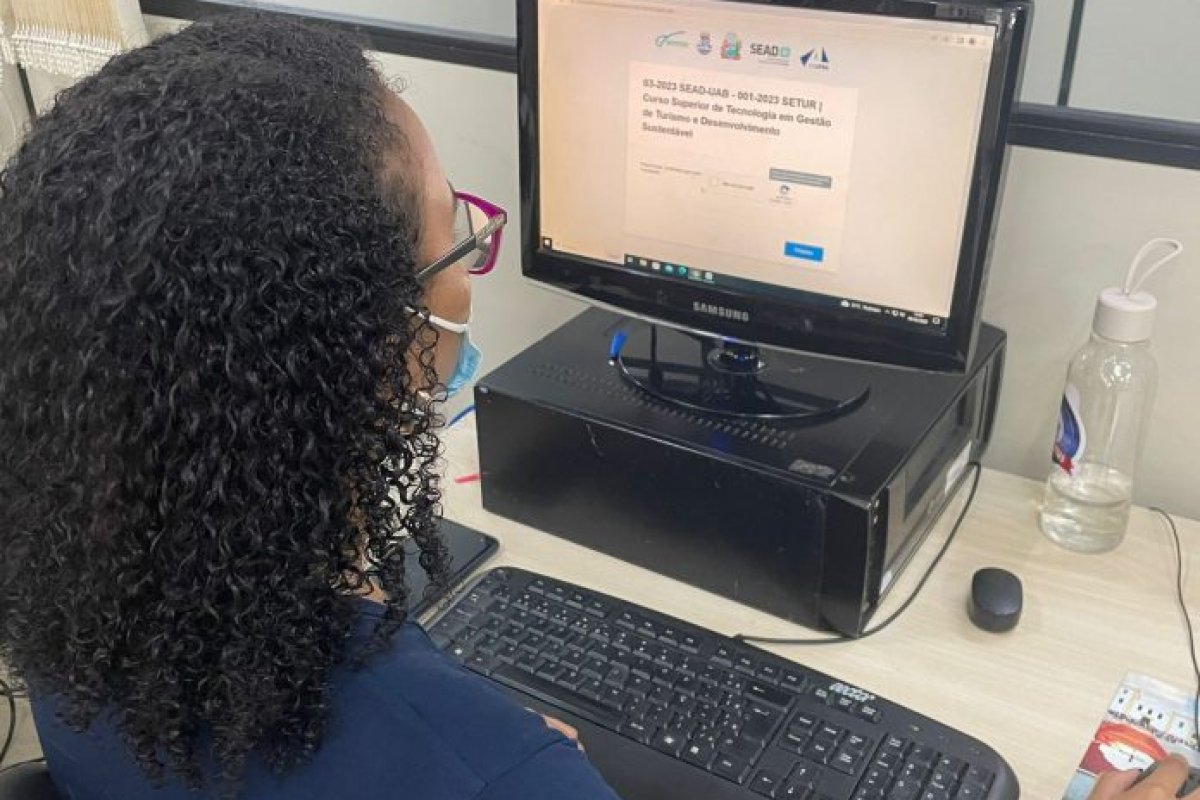 Ufba abre inscrições gratuitas para curso de turismo EAD