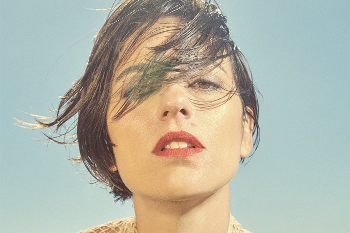 Anna Setton lança seu terceiro álbum "O Futuro é Mais Bonito"  