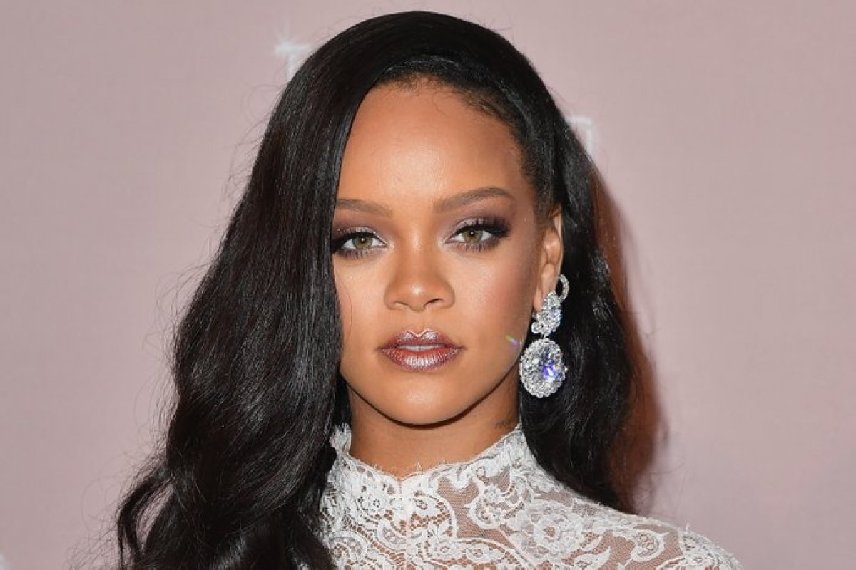 De volta aos palcos após sete anos, Rihanna levará raízes caribenhas, imigrantes e mulheres negras ao Super Bowl