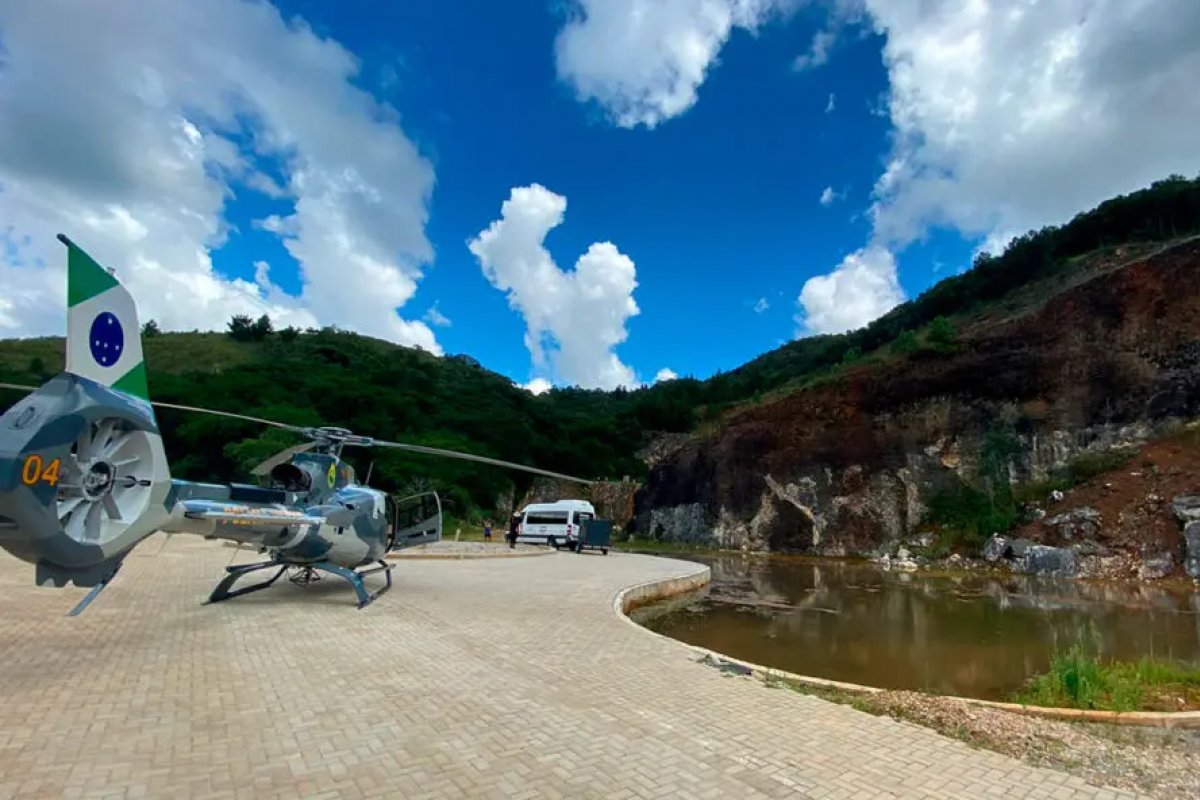 Jovem despenca de 20 metros de altura após cabo de tirolesa se romper, no Paraná