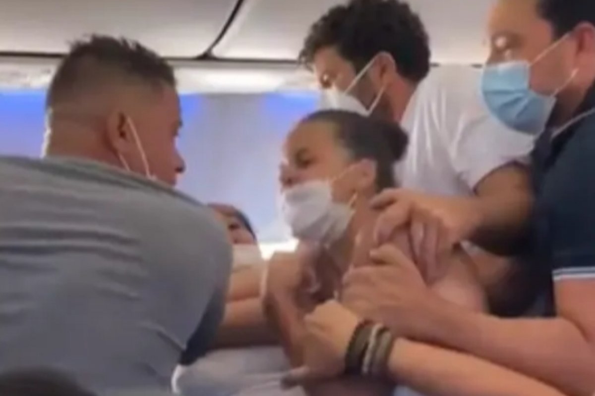 Brasil tem recorde de brigas envolvendo passageiros de avião em 2022, diz pesquisa