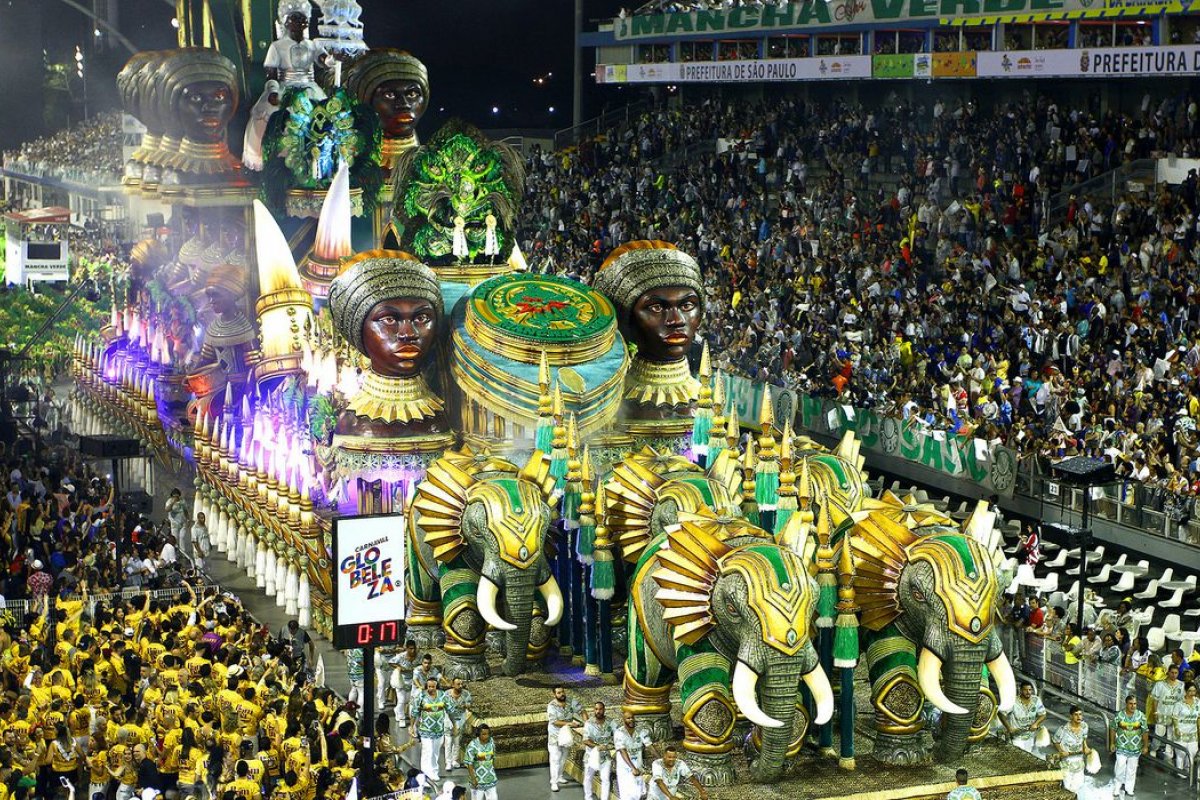 Primeiro dia de desfile de escolas de samba em SP conta com Tatuapé, Rosas de Ouro e Gaviões 