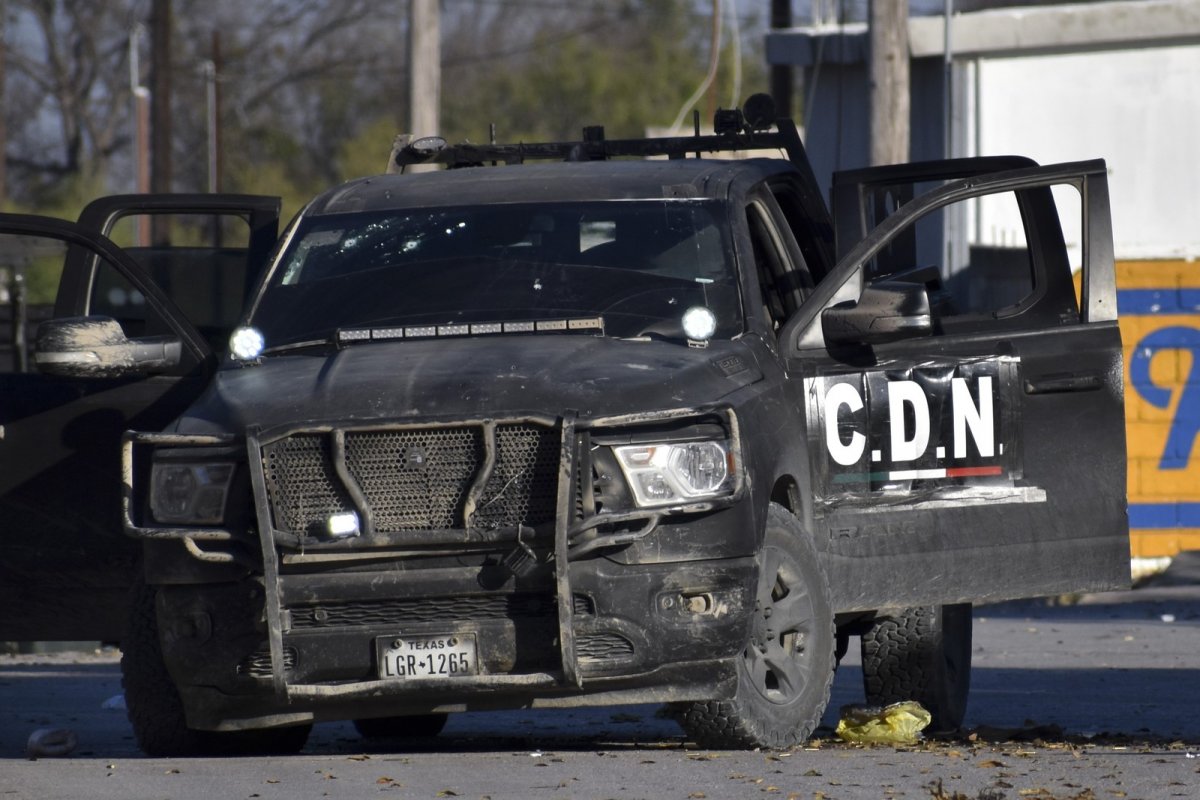 Troca de tiros deixa 14 mortos nas proximidades da fronteira do México com os EUA
