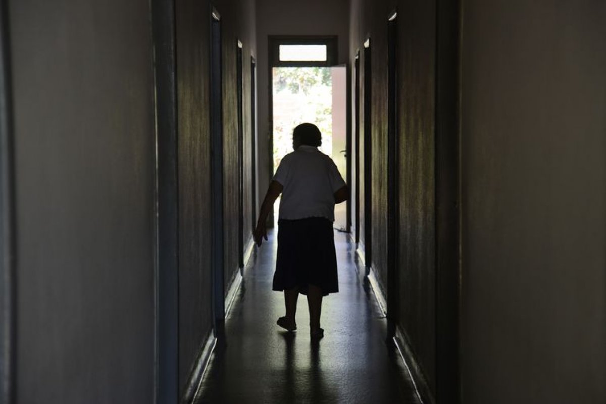 Frutose pode estimular o desenvolvimento do Alzheimer, aponta estudo 