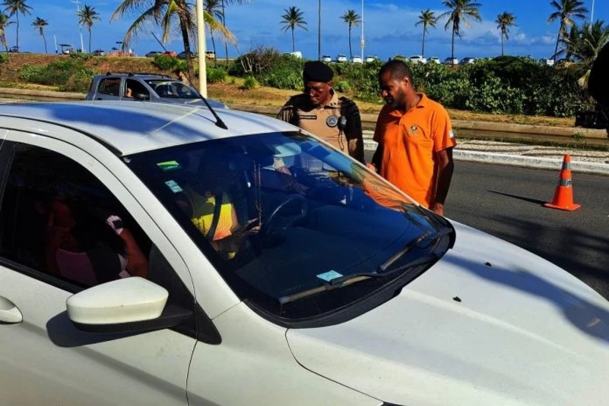 Lei Seca: Detran intensifica fiscalização nos acessos aos circuitos do carnaval 